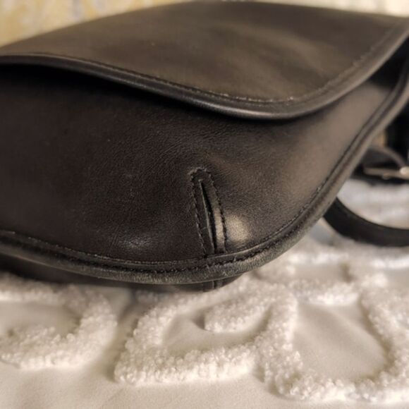Vintage Coach Black 🖤 Leather Slim Hippie Flap Crossbody Saddle Messenge - Picture 16 of 17